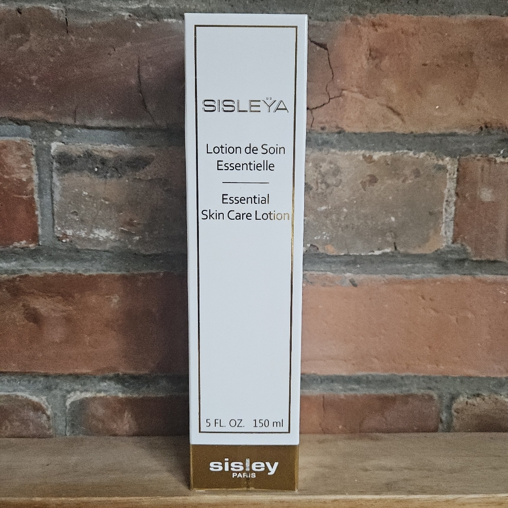 New Sealed Box Sisley Paris - Sisleya Essential Skin Care Lotion 150ml